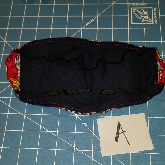 Fashionable face mask - Picture 2 of 2